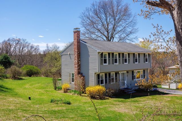 42 Stowe Rd, Grafton, MA 01519