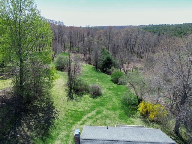 42 Stowe Rd, Grafton, MA 01519
