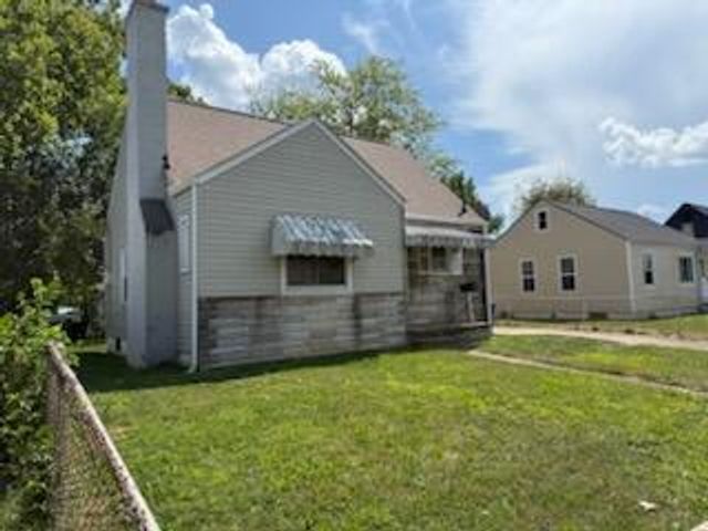 2219 Suncrest Drive, Columbus, OH 43223