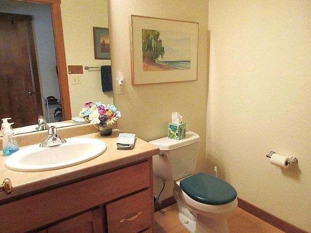 1619 Sandstone LANE, Howards Grove, WI 53083