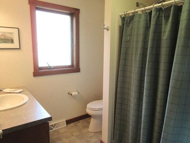 1619 Sandstone LANE, Howards Grove, WI 53083