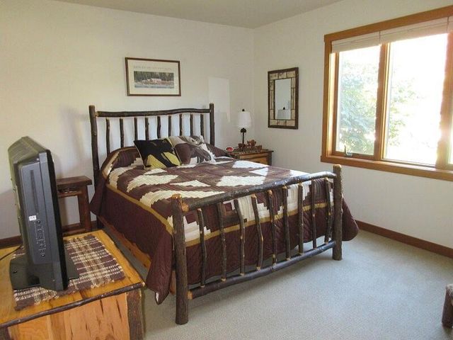 1619 Sandstone LANE, Howards Grove, WI 53083