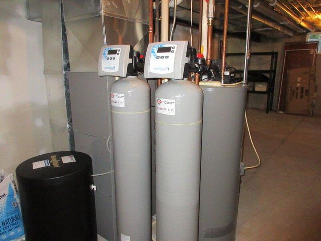 1619 Sandstone LANE, Howards Grove, WI 53083