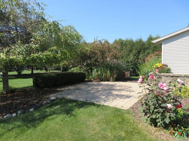 1619 Sandstone LANE, Howards Grove, WI 53083