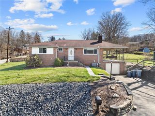 800 Burchfield Rd, Shaler, PA 15101