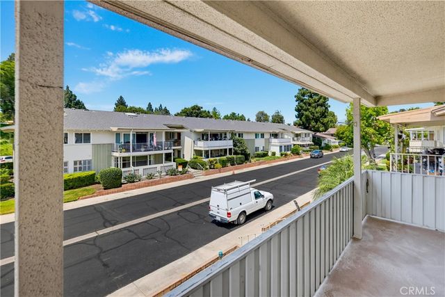 36 Calle Aragon O, Laguna Woods, CA 92637