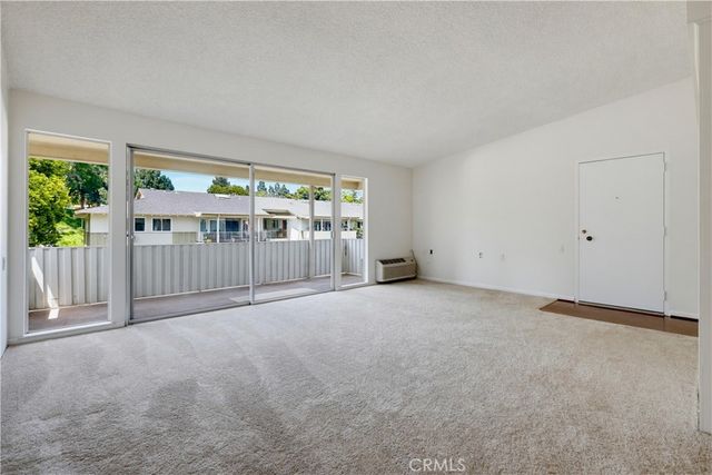 36 Calle Aragon O, Laguna Woods, CA 92637