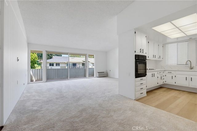 36 Calle Aragon O, Laguna Woods, CA 92637