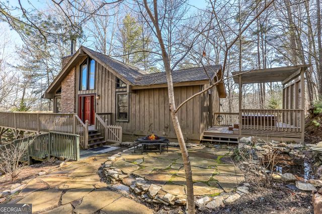 56 Olaf Court, Ellijay, GA 30540