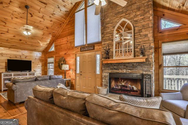 56 Olaf Court, Ellijay, GA 30540
