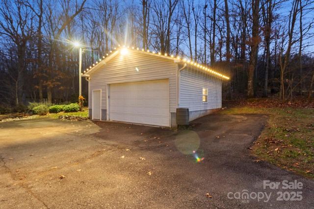 4216 Apex Drive, Maiden, NC 28650