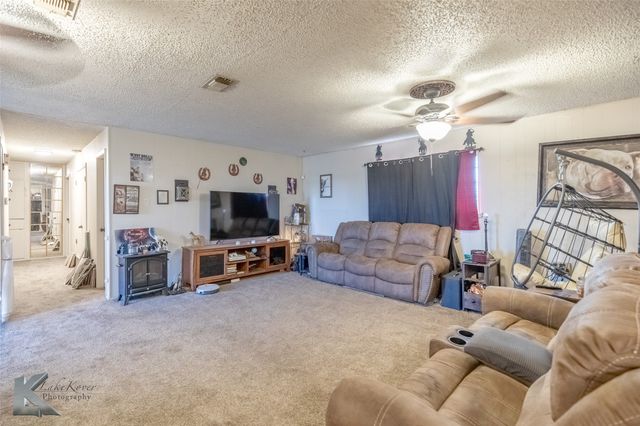 217 County Road 370, Sweetwater, TX 79556