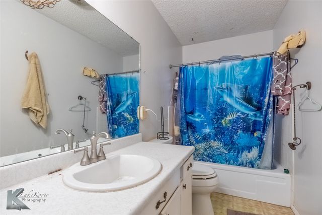 217 County Road 370, Sweetwater, TX 79556