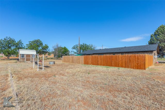 217 County Road 370, Sweetwater, TX 79556