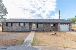 217 County Road 370, Sweetwater, TX 79556