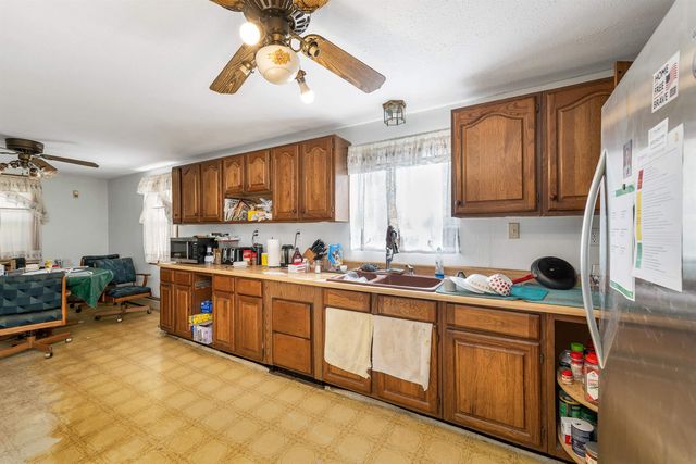 56 Prescott Heights Road, Hooksett, NH 03106