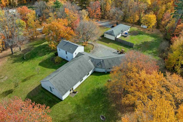 56 Prescott Heights Road, Hooksett, NH 03106