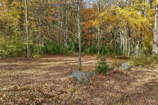 56 Prescott Heights Road, Hooksett, NH 03106