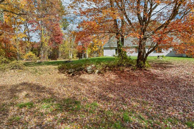 56 Prescott Heights Road, Hooksett, NH 03106