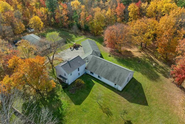 56 Prescott Heights Road, Hooksett, NH 03106