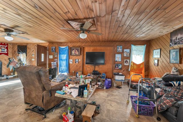 56 Prescott Heights Road, Hooksett, NH 03106
