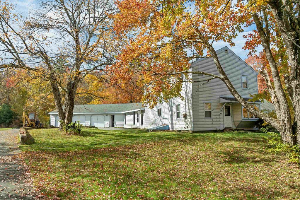 56 Prescott Heights Road, Hooksett, NH 03106