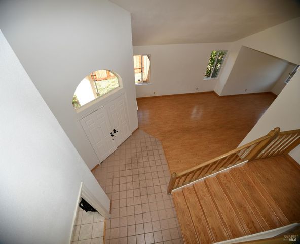 305 Mayfield Cir, Suisun City, CA 94585