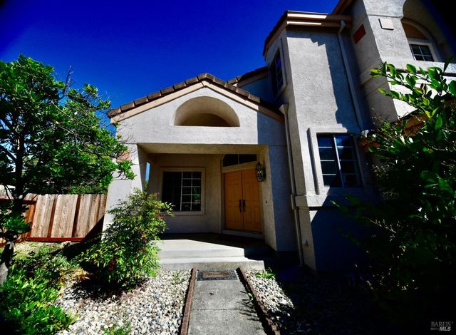 305 Mayfield Cir, Suisun City, CA 94585
