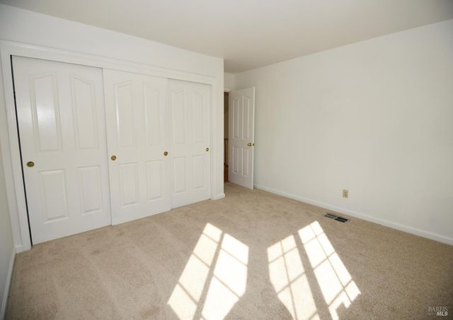305 Mayfield Cir, Suisun City, CA 94585