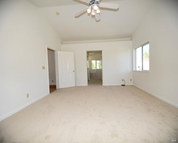 305 Mayfield Cir, Suisun City, CA 94585