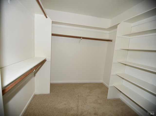 305 Mayfield Cir, Suisun City, CA 94585