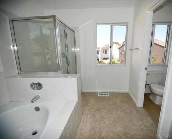 305 Mayfield Cir, Suisun City, CA 94585