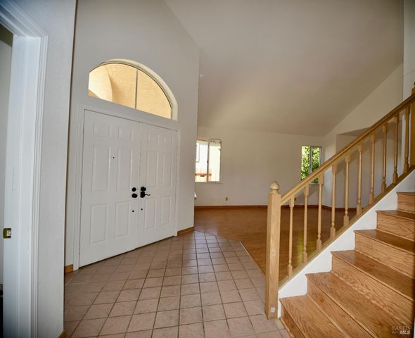 305 Mayfield Cir, Suisun City, CA 94585