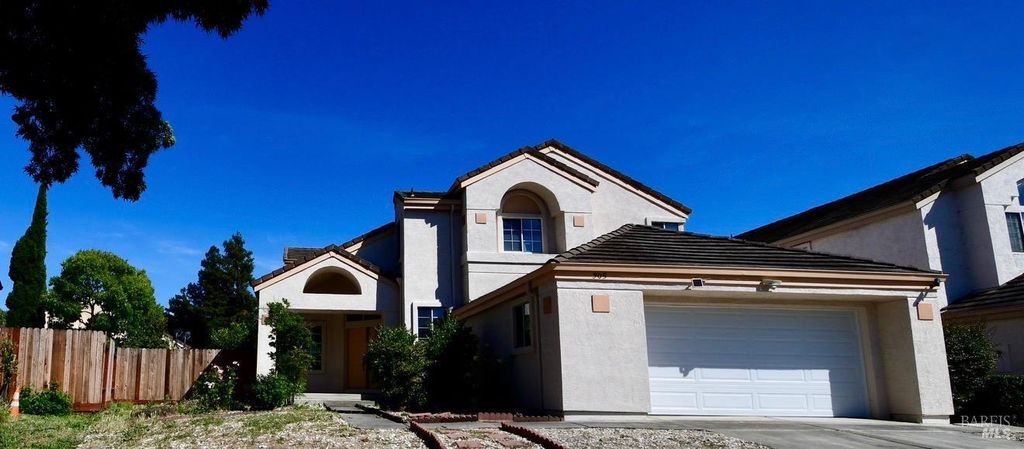 305 Mayfield Cir, Suisun City, CA 94585