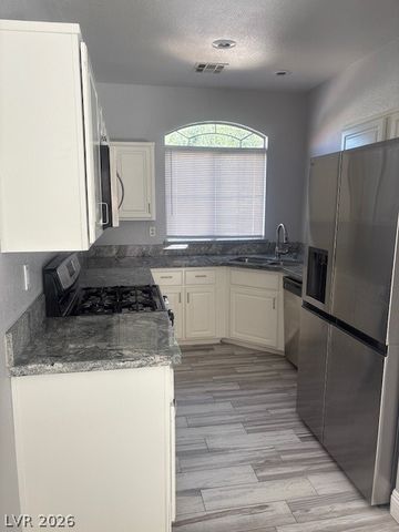 263 Summer Meadow Street, Henderson, NV 89074