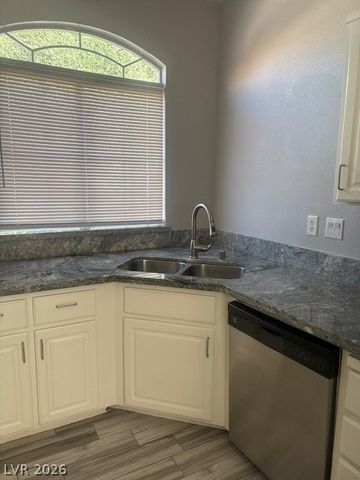 263 Summer Meadow Street, Henderson, NV 89074