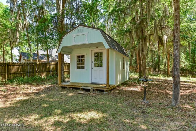 14 Chinaback Drive, Beaufort, SC 29907