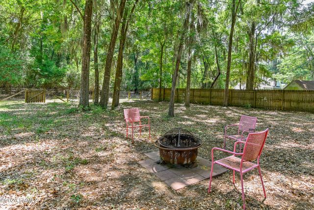14 Chinaback Drive, Beaufort, SC 29907