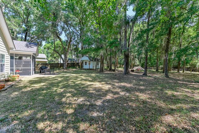 14 Chinaback Drive, Beaufort, SC 29907