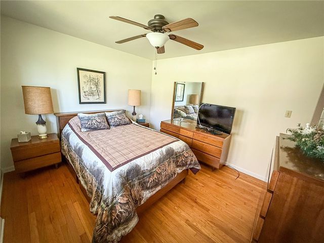 135 Mar Vel Dr, Center Twp, PA 16001