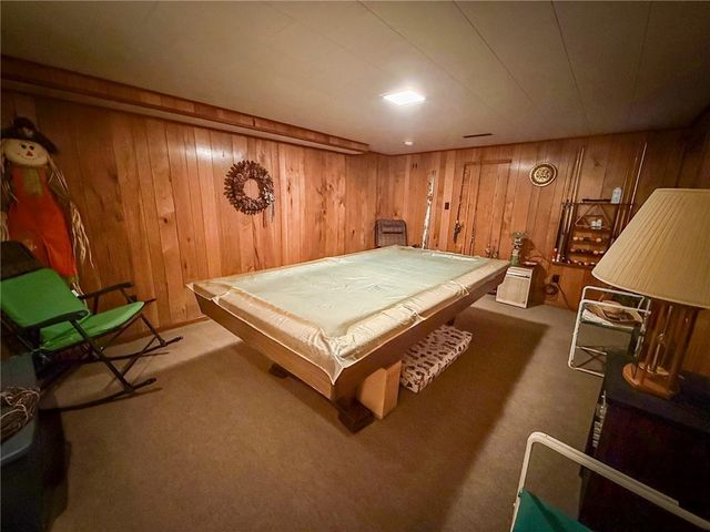 135 Mar Vel Dr, Center Twp, PA 16001