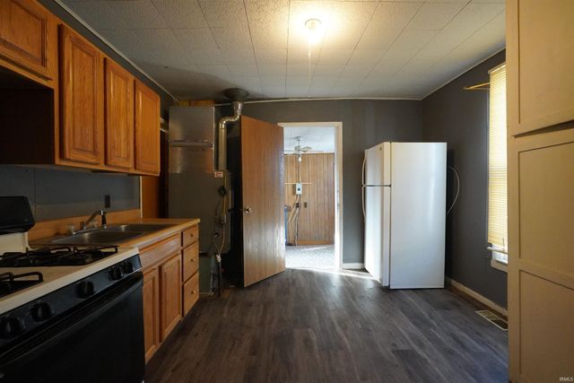 453 W Boone Street, Frankfort, IN 46041