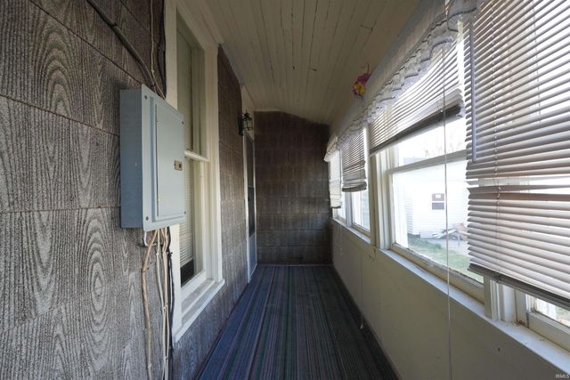 453 W Boone Street, Frankfort, IN 46041