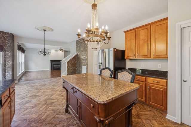 322 Forest Bend Dr, Mount Juliet, TN 37122