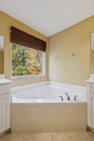 322 Forest Bend Dr, Mount Juliet, TN 37122