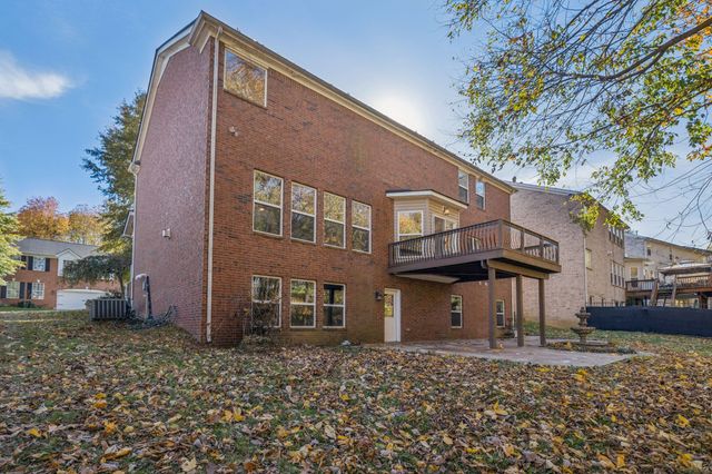 322 Forest Bend Dr, Mount Juliet, TN 37122