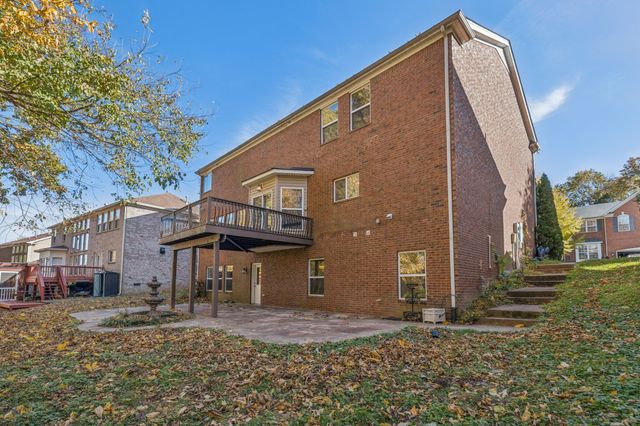 322 Forest Bend Dr, Mount Juliet, TN 37122