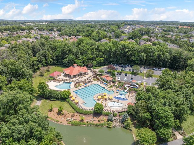 322 Forest Bend Dr, Mount Juliet, TN 37122