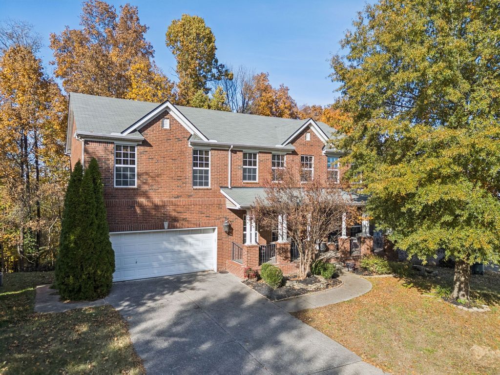 322 Forest Bend Dr, Mount Juliet, TN 37122