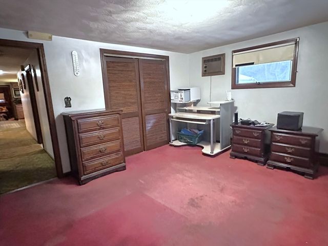 214 Sawdy Dr, Westport, MA 02790